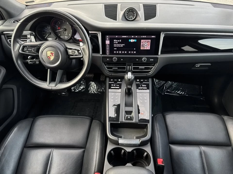 2024 Porsche Macan - Image 10 of 16