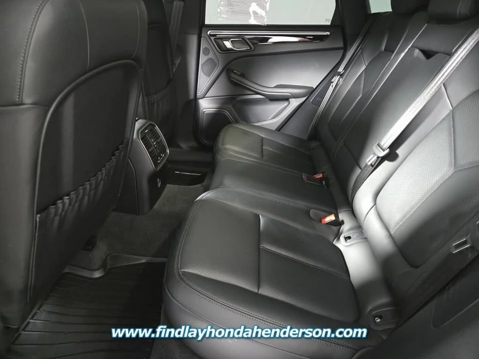 2024 Porsche Macan - Image 10 of 19