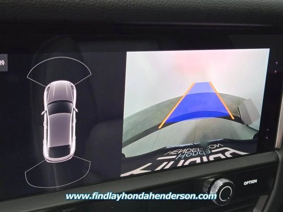 2024 Porsche Macan - Image 18 of 19