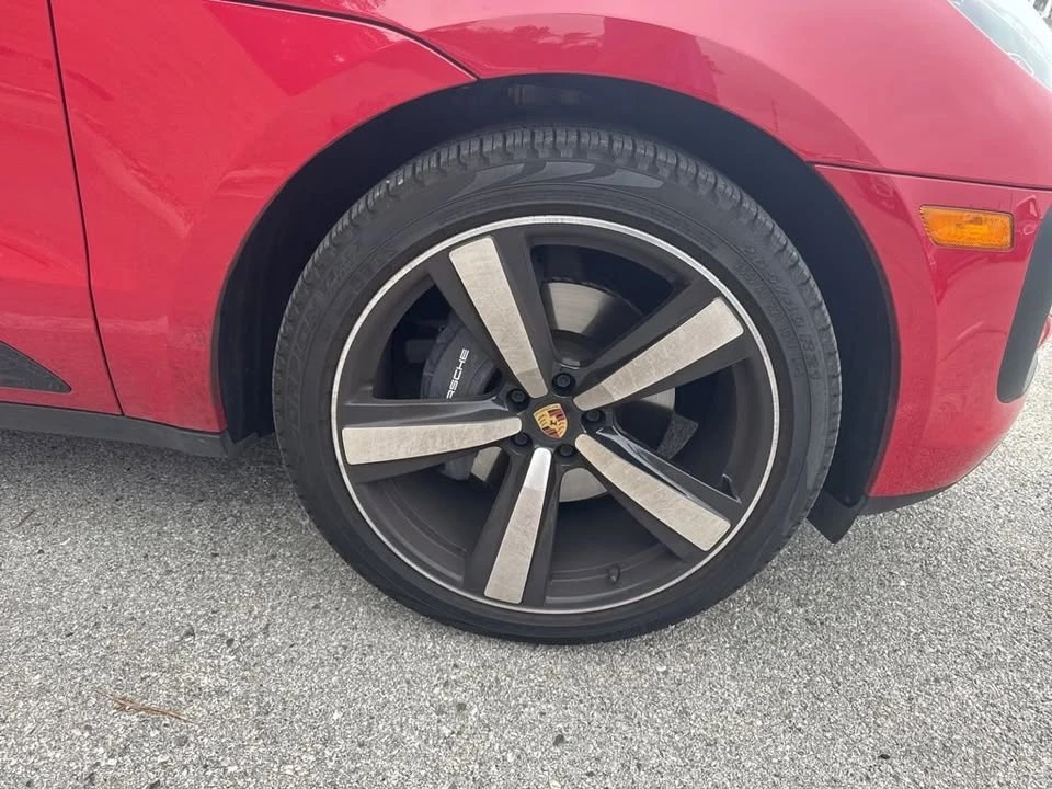 2024 Porsche Macan - Image 3 of 3