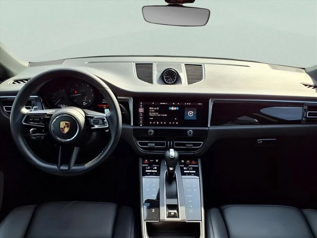 2024 Porsche Macan - Image 9 of 20