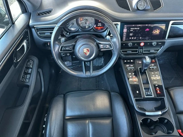 2024 Porsche Macan - Image 12 of 19