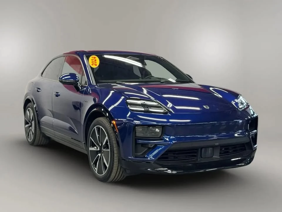 2024 Porsche Macan Electric - Image 11 of 20