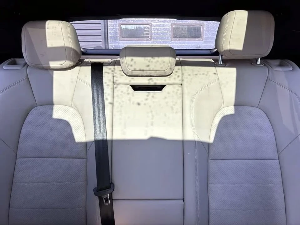 2024 Porsche Macan Electric - Image 16 of 16