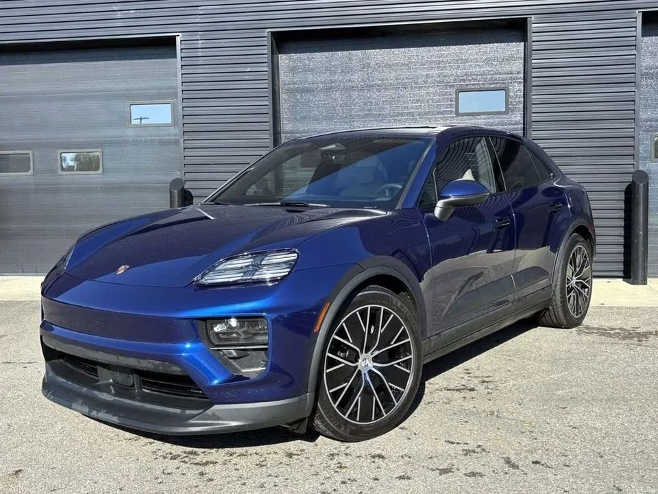 2024 Porsche Macan Electric - Image 3 of 16