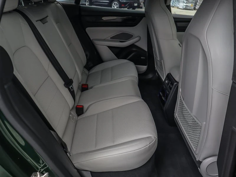2024 Porsche Macan Electric - Image 14 of 20