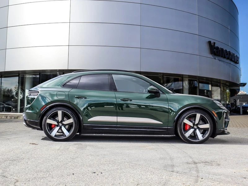 2024 Porsche Macan Electric - Image 6 of 20