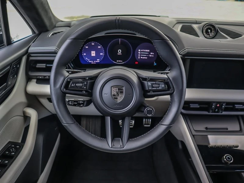 2024 Porsche Macan Electric - Image 10 of 20