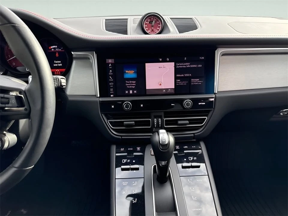2024 Porsche Macan GTS - Image 13 of 18