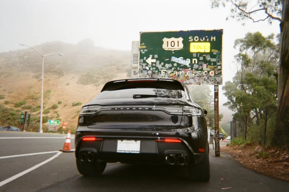 2024 Porsche Macan GTS - Image 8 of 15