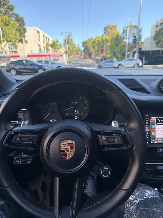 2024 Porsche Macan GTS - Image 10 of 15