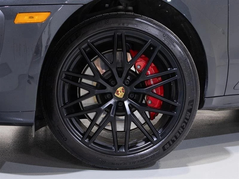 2024 Porsche Macan GTS - Image 7 of 13