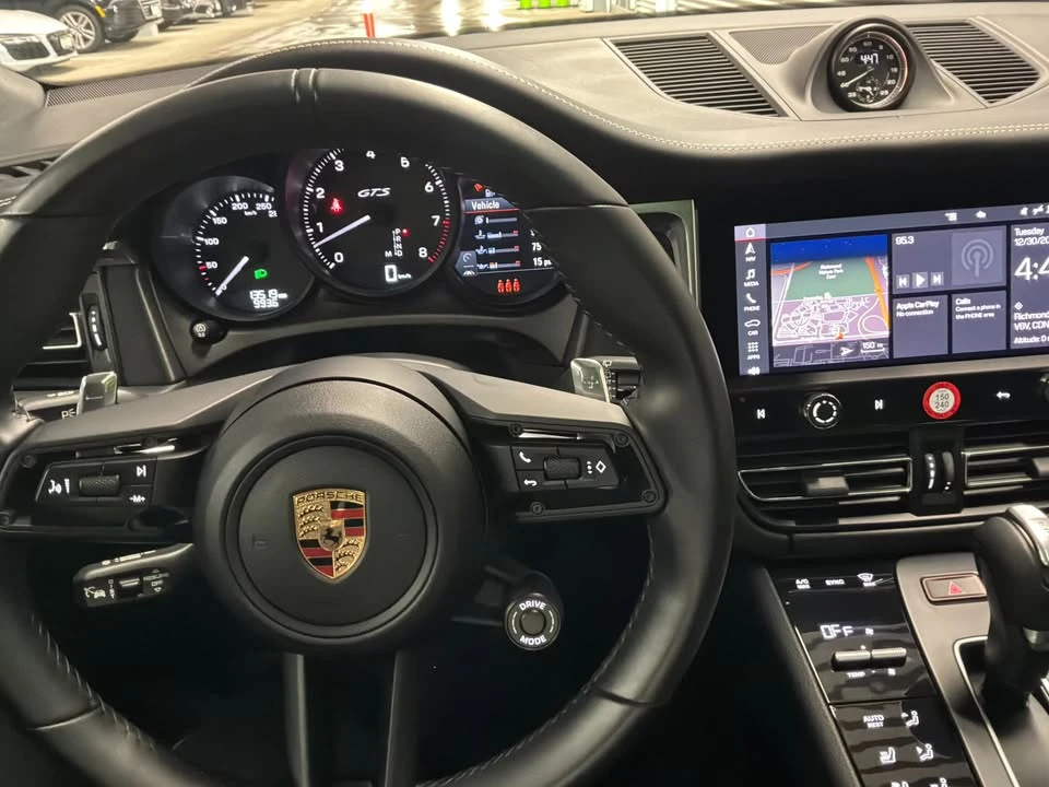 2024 Porsche Macan GTS - Image 16 of 18