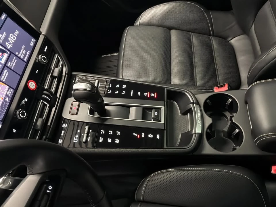 2024 Porsche Macan GTS - Image 14 of 18