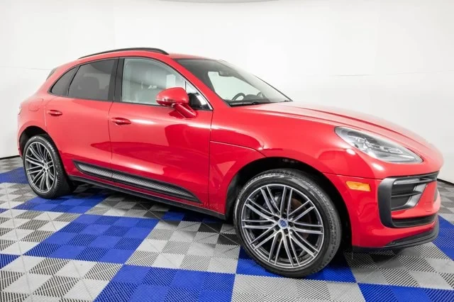 2024 Porsche Macan - Image 2 of 15