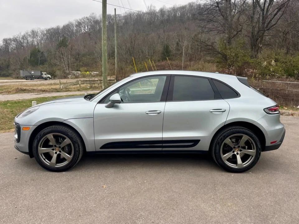 2024 Porsche Macan - Image 8 of 20