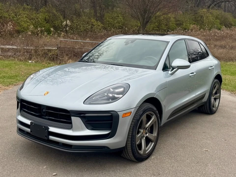2024 Porsche Macan - Image 2 of 20