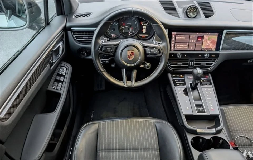 2024 Porsche Macan T - Image 11 of 20