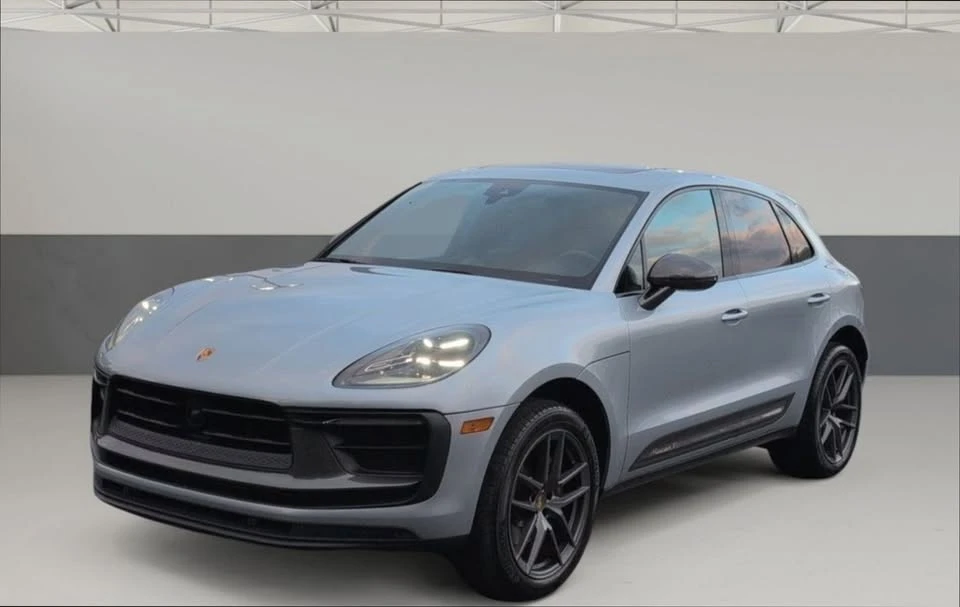 2024 Porsche Macan T - Image 4 of 20