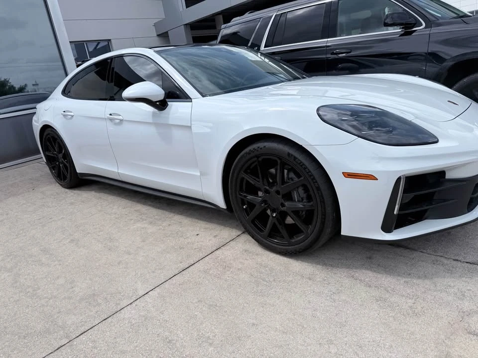 2024 Porsche 976 Panamera - Image 6 of 14