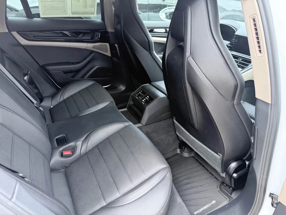 2024 Porsche 976 Panamera - Image 9 of 14