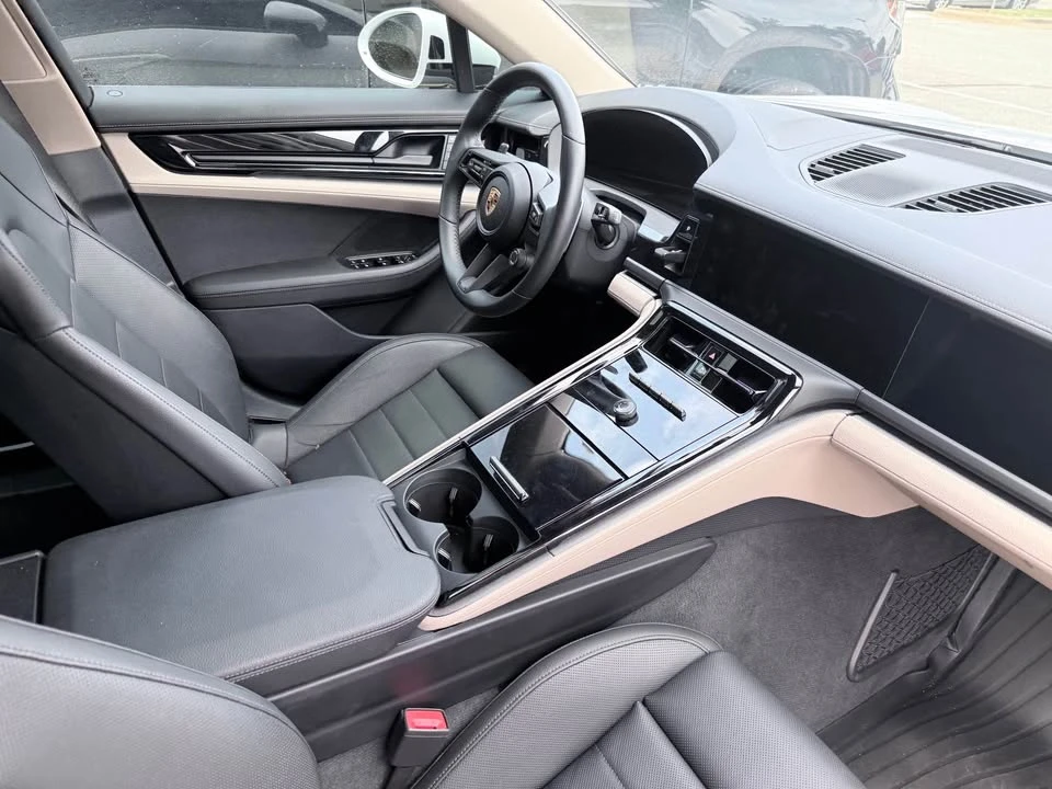 2024 Porsche 976 Panamera - Image 8 of 14