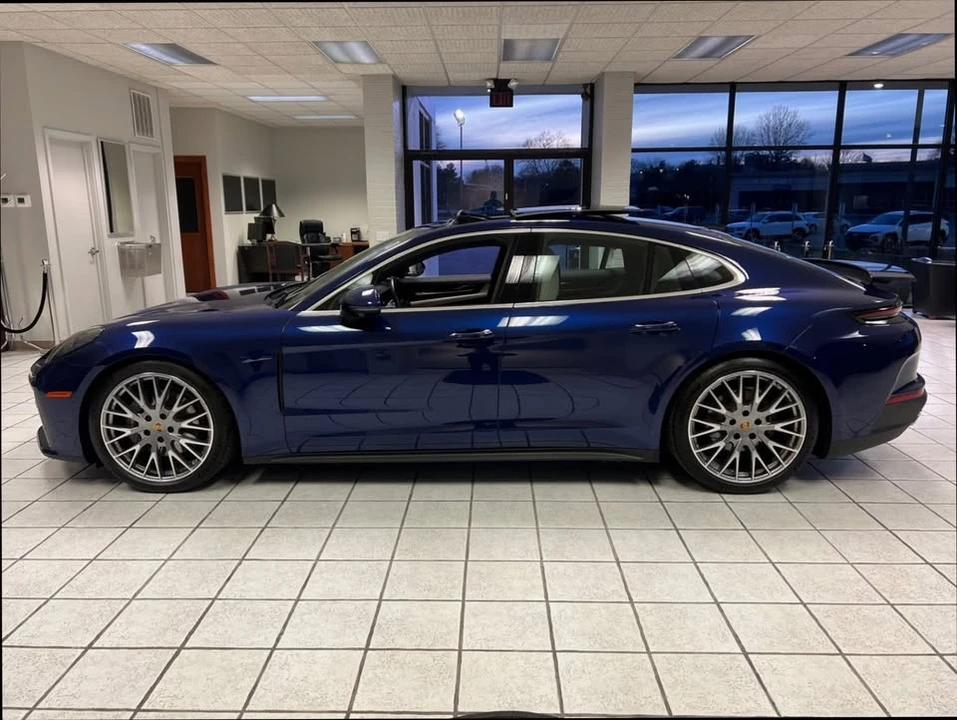 2024 Porsche 976 Panamera - Image 6 of 14