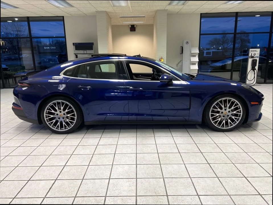 2024 Porsche 976 Panamera - Image 2 of 14