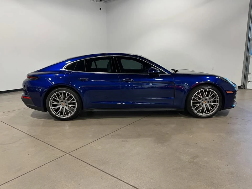 2024 Porsche 976 Panamera - Image 2 of 16