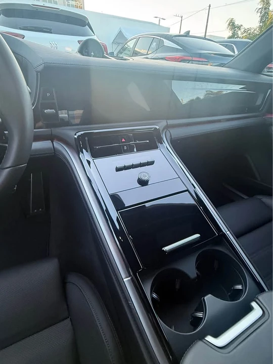2024 Porsche 976 Panamera - Image 13 of 16