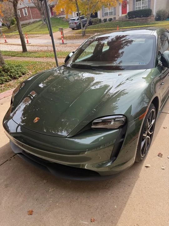 2024 Porsche Taycan - Image 2 of 7