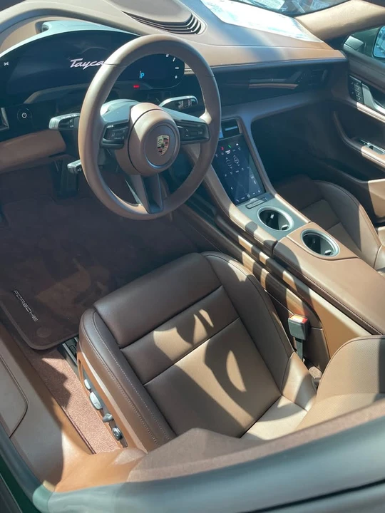 2024 Porsche Taycan - Image 6 of 7