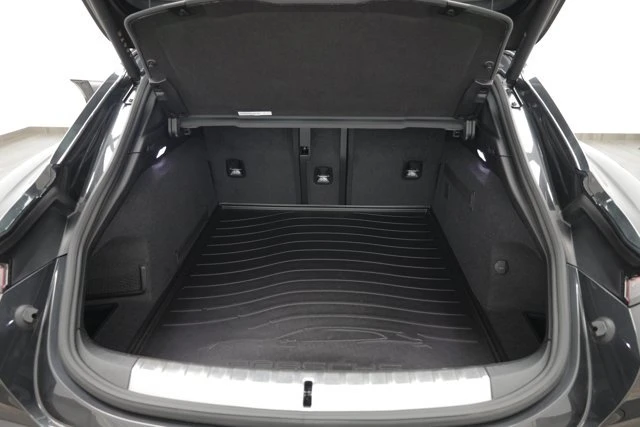 2024 Porsche Taycan - Image 14 of 20