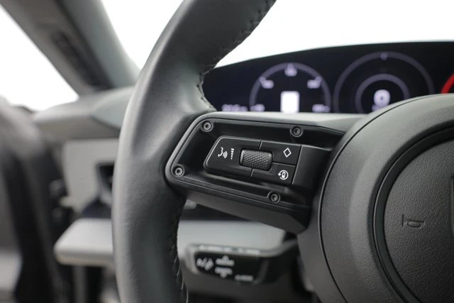 2024 Porsche Taycan - Image 19 of 20