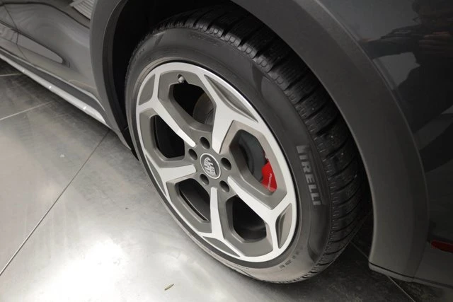 2024 Porsche Taycan - Image 8 of 20