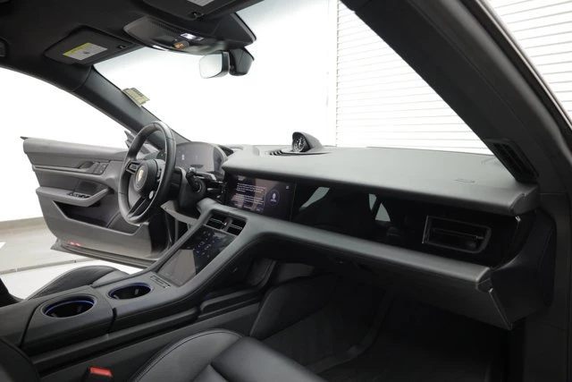 2024 Porsche Taycan - Image 18 of 20