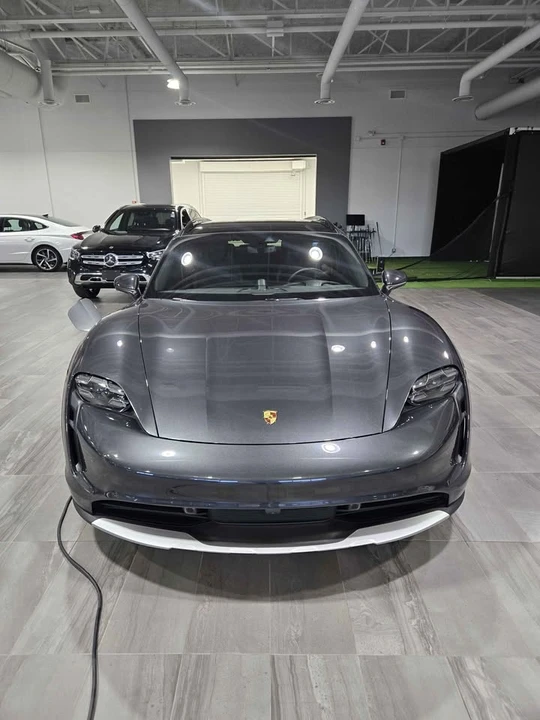 2024 Porsche Taycan - Image 4 of 10