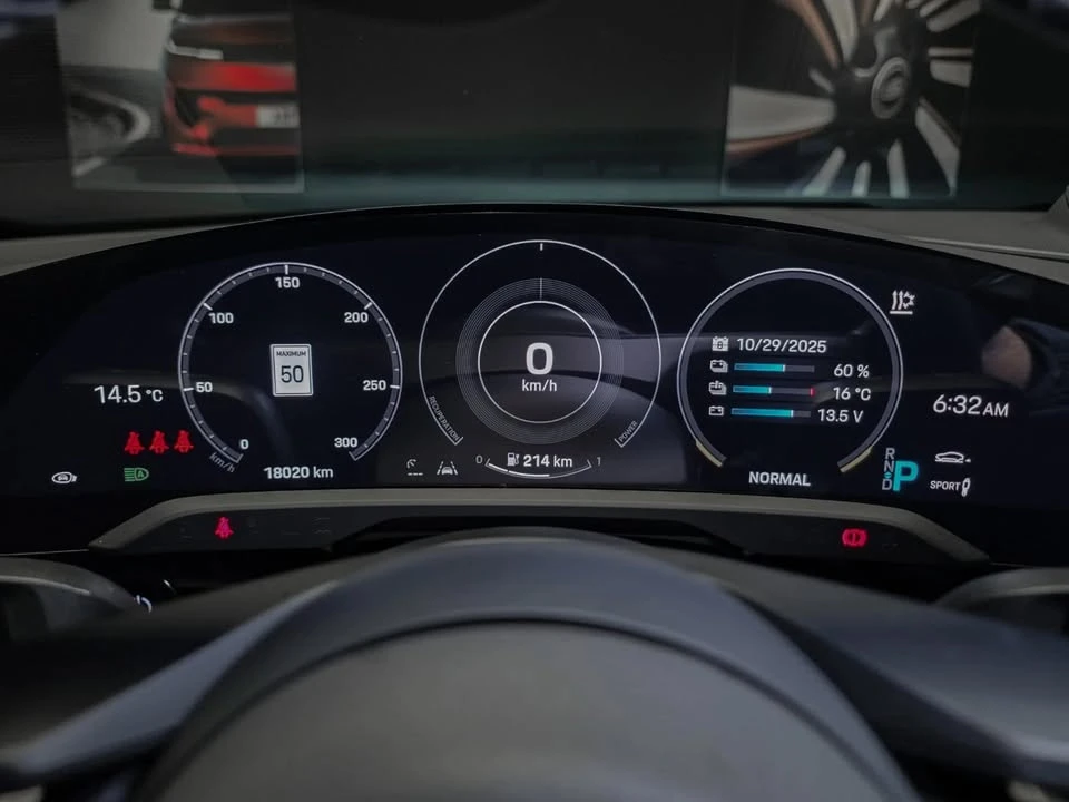 2024 Porsche Taycan 4S - Image 9 of 18