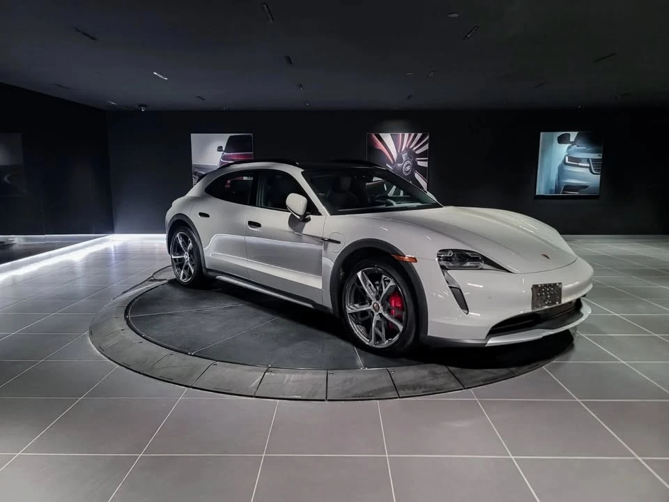 2024 Porsche Taycan 4S - Image 2 of 18