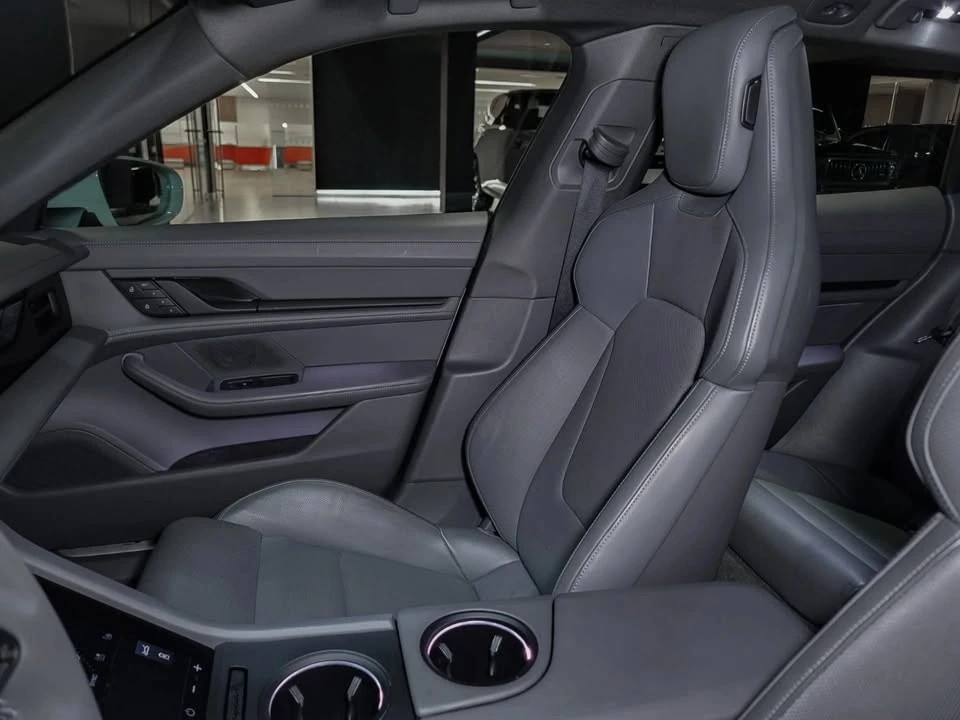 2024 Porsche Taycan 4S - Image 16 of 18