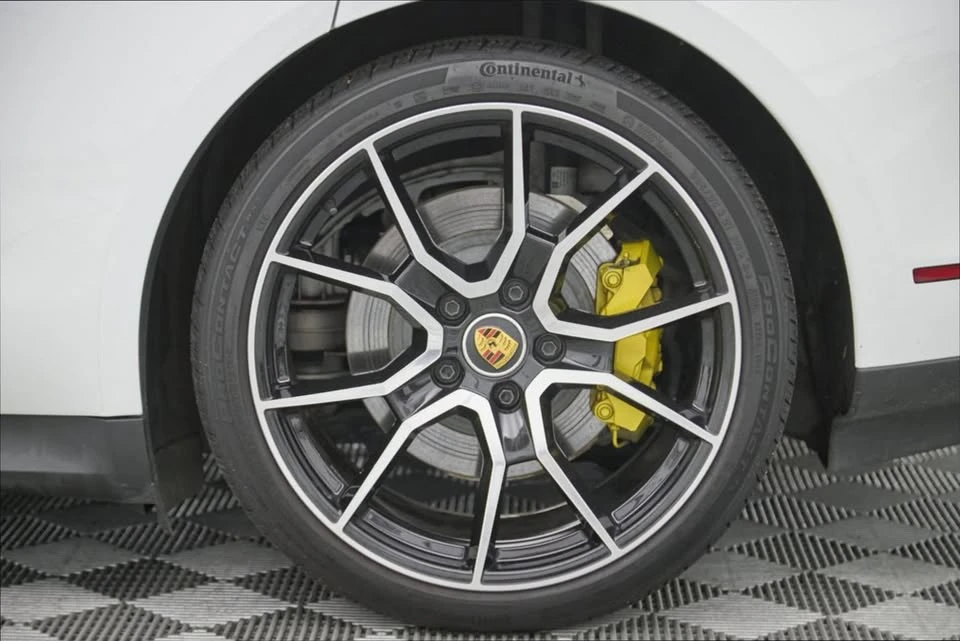 2024 Porsche Taycan - Image 8 of 20