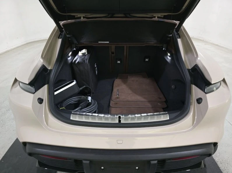 2024 Porsche Taycan GTS - Image 6 of 8
