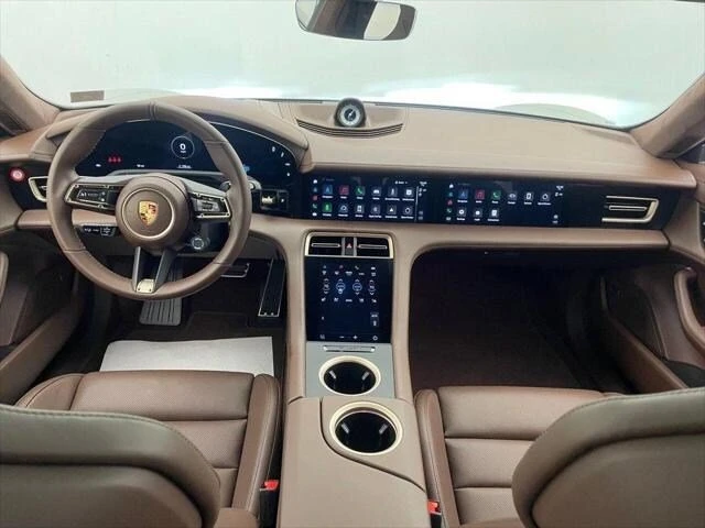 2024 Porsche Taycan GTS - Image 8 of 10