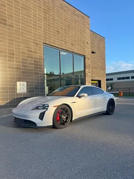 2024 Porsche Taycan GTS