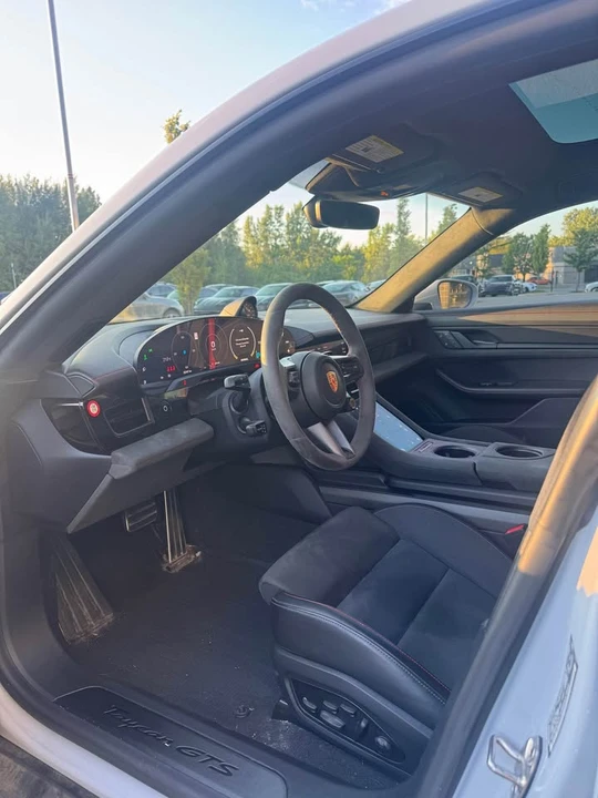 2024 Porsche Taycan GTS - Image 5 of 7