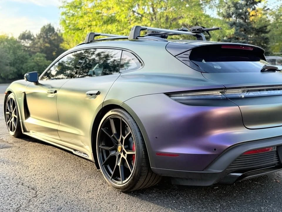 2024 Porsche Taycan GTS - Image 15 of 20