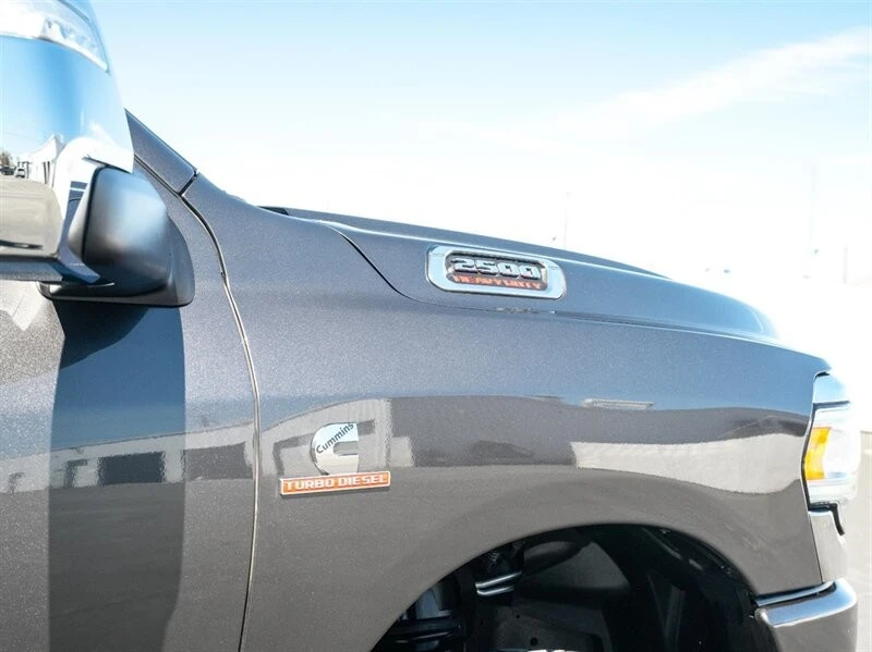 2024 Ram 2500 - Image 18 of 31
