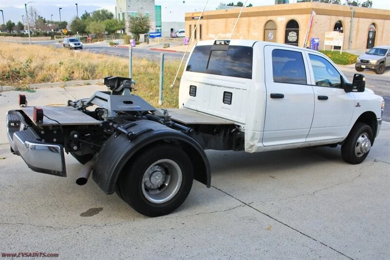 2024 Ram 3500 - Image 9 of 21