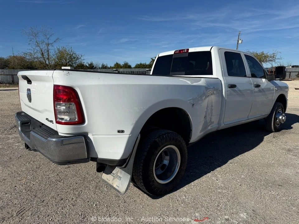 2024 Ram 3500 - Image 4 of 12