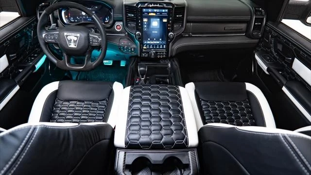 2024 Ram 1500 - Image 2 of 31